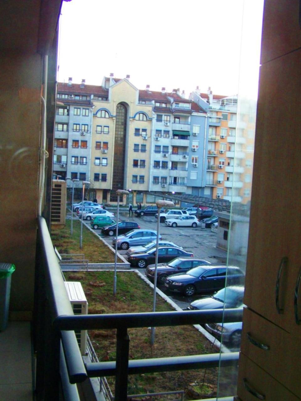 Rooms And Apartments S Belgrád Kültér fotó